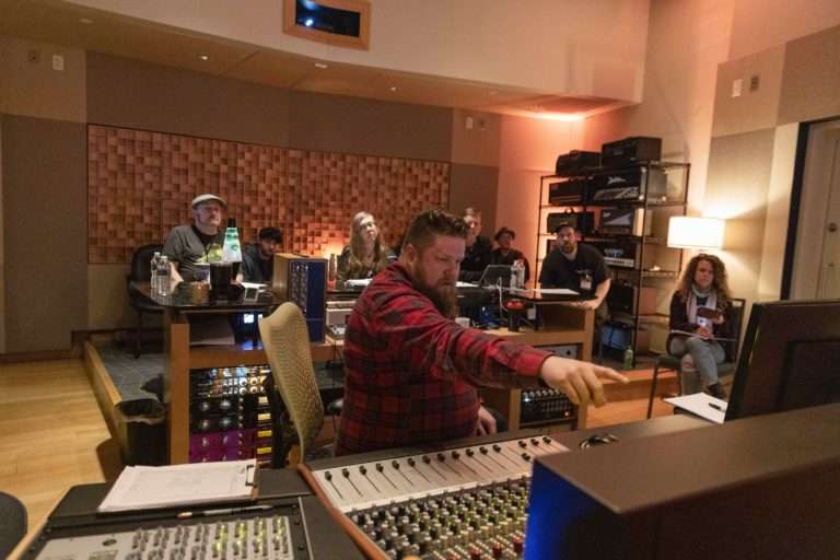 Sweetwater Studios Announces 2-Day Creative Recording Workshop with Producer/Engineer Shawn Dealey and Guitarist JD Simo